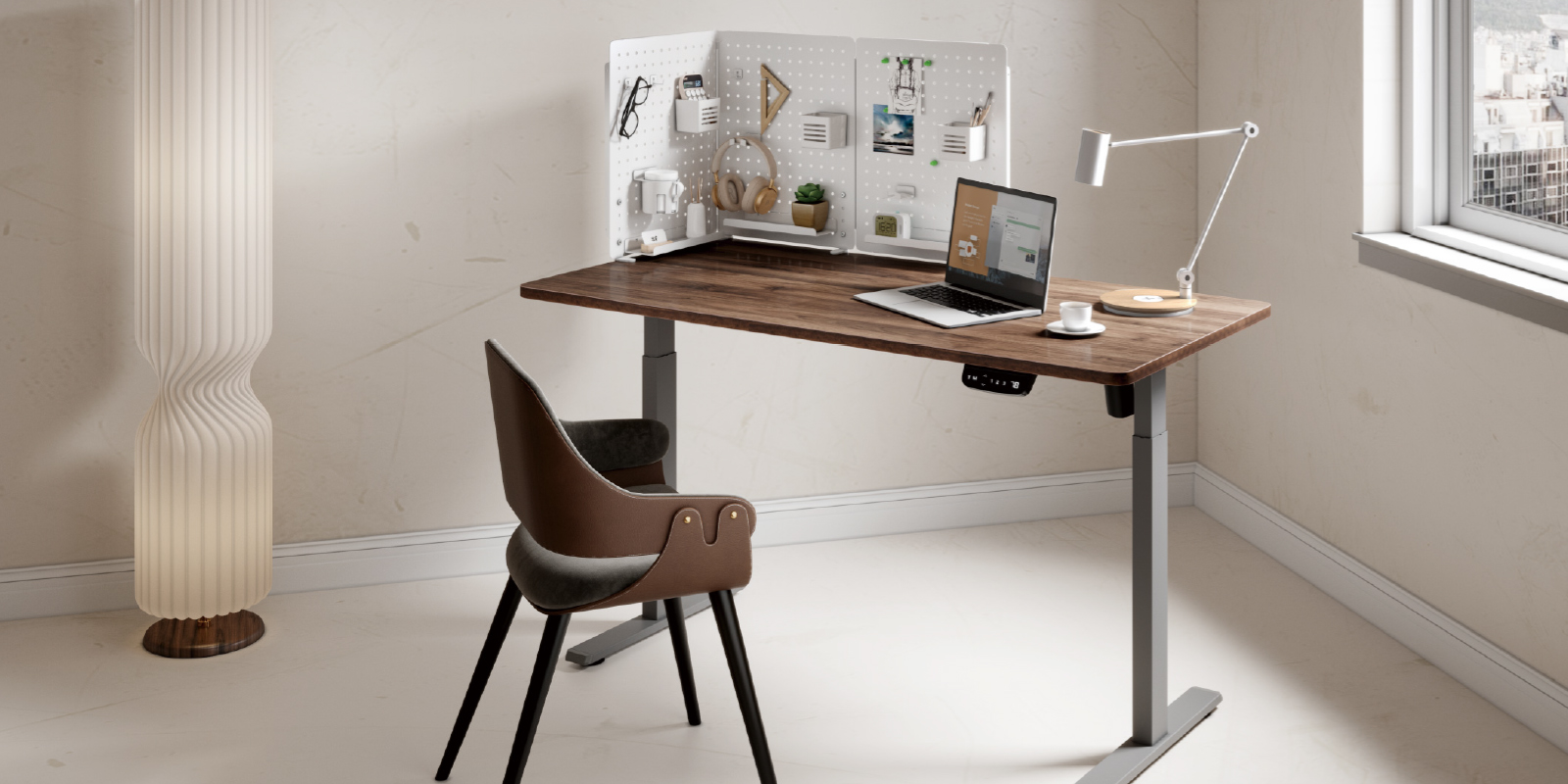 Ergonomiczne stanowisko biurowe - Jak zorganizować przestrzeń nad biurkiem?