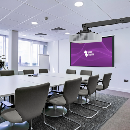 Zestaw ekran elektryczny PVC EASY VIEW uchwyt projektora transmiter i pilot