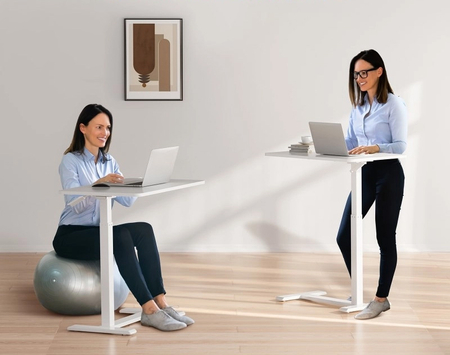 Buddy verstellbares Tischset plus Zippy Hocker