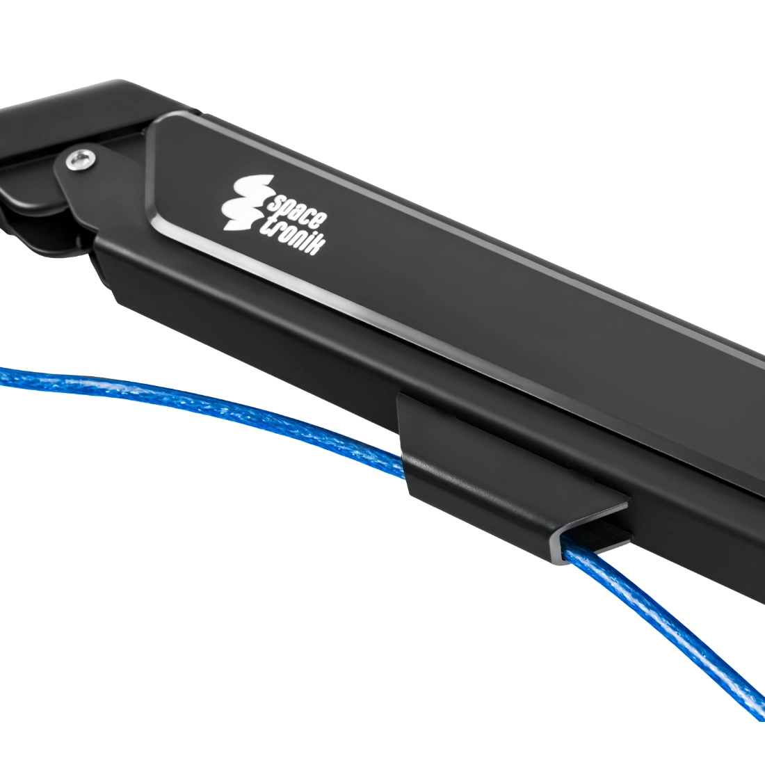 Tilt swivel pivot i porzadek kabli