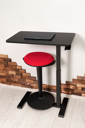 Buddy verstellbares Tischset plus Zippy Hocker