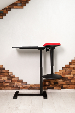 Buddy verstellbares Tischset plus Zippy Hocker