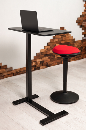 Buddy verstellbares Tischset plus Zippy Hocker